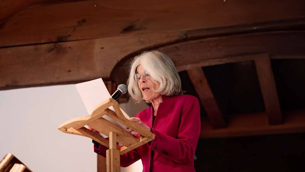 Goede Vrijdag-lezing door Anna Enquist