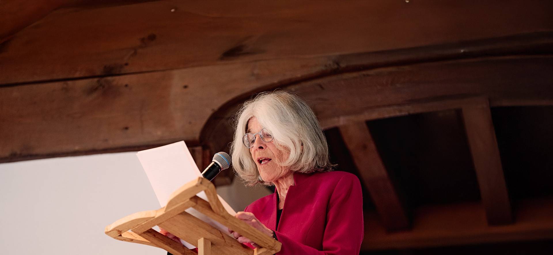 Goede Vrijdag-lezing door Anna Enquist