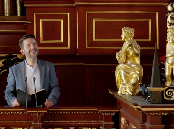 Ich halte treulich still